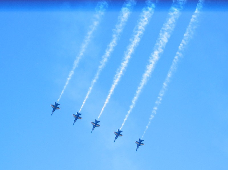 The Number 1-4 planes in precision maneuvers plus the Number 5 plane.