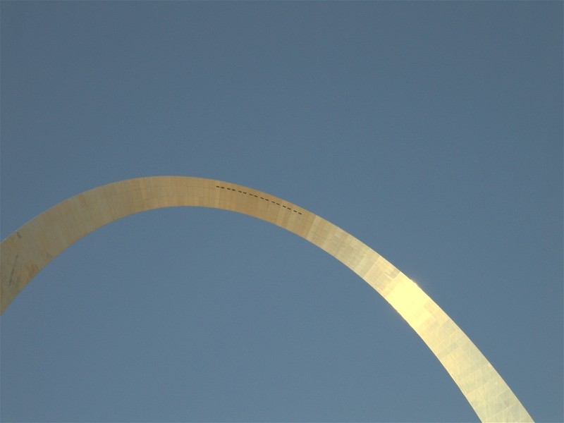 If you look closely, you can see the small windows at the top of the Arch